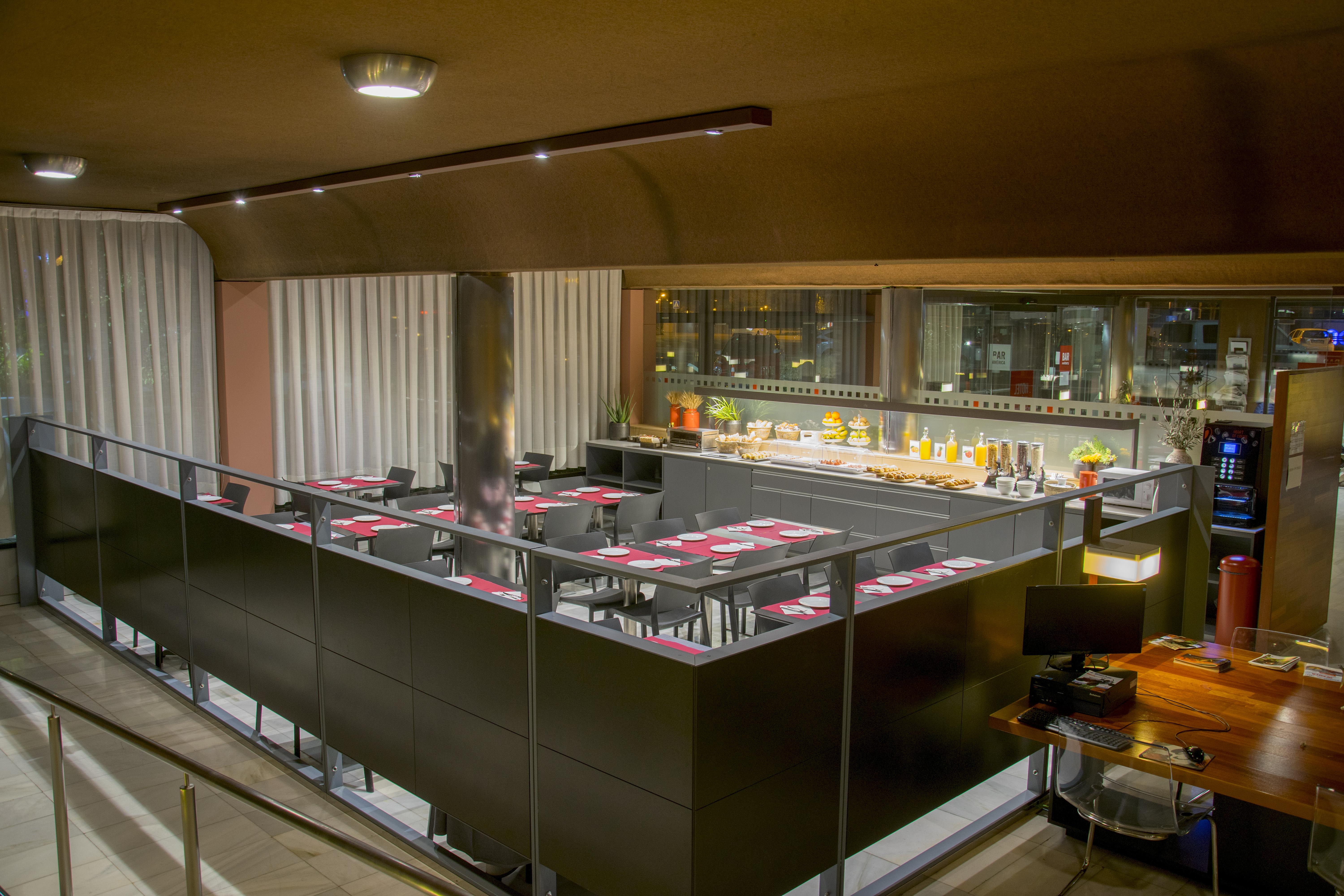 Hotel America Igualada Zewnętrze zdjęcie