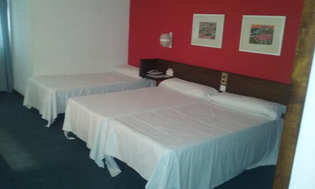 Hotel America Igualada Zewnętrze zdjęcie